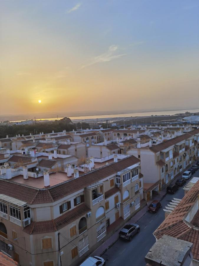 Holiday Apartment Torrevieja Buitenkant foto