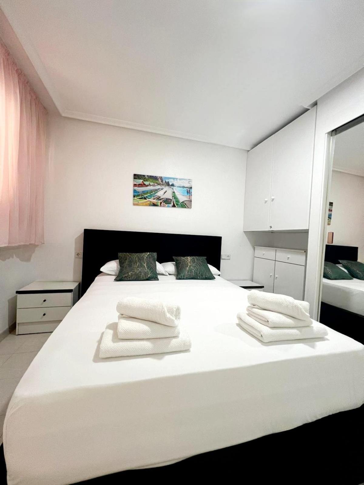 Holiday Apartment Torrevieja Buitenkant foto