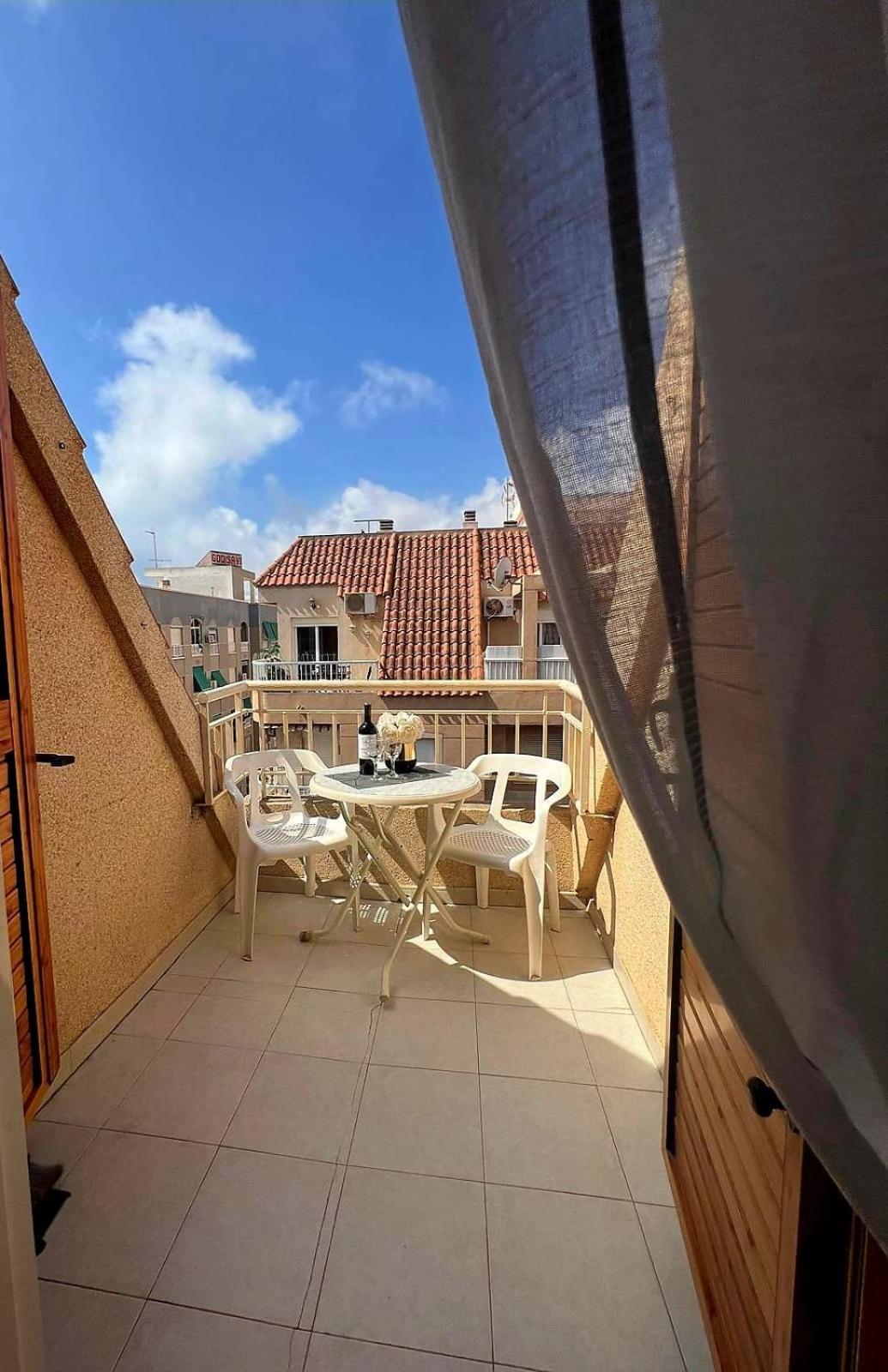 Holiday Apartment Torrevieja Buitenkant foto